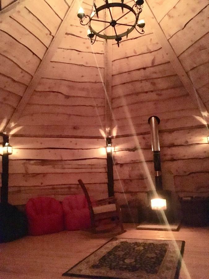 Bluebell Lane Glamping Otel Newry Dış mekan fotoğraf